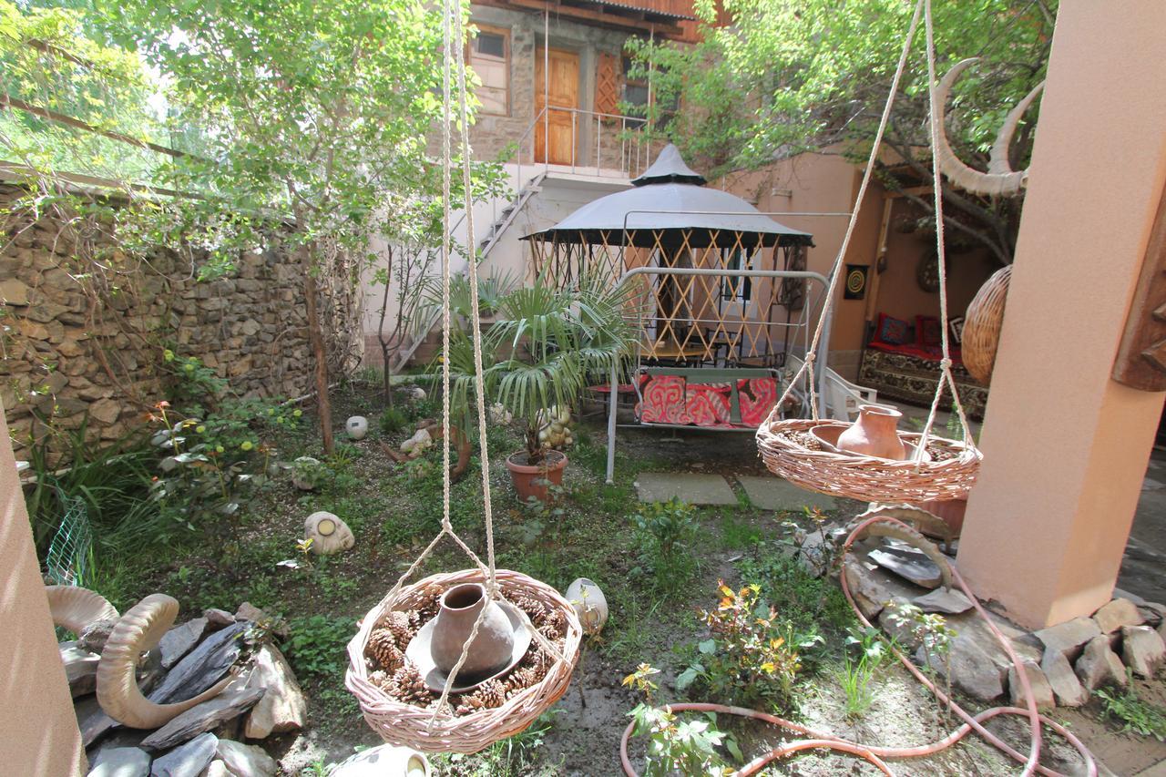 Khorog Lal Hotel المظهر الخارجي الصورة